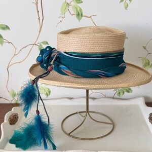 La Giralda Palm Hats Factory - Palm Leaves Straw Hat - Maya Quiche Indians